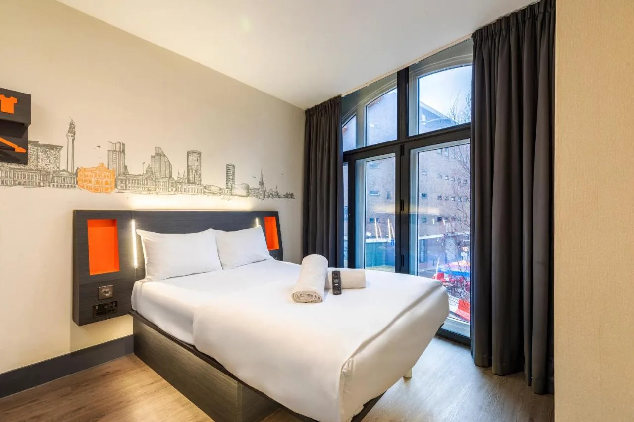 Double Room with Window